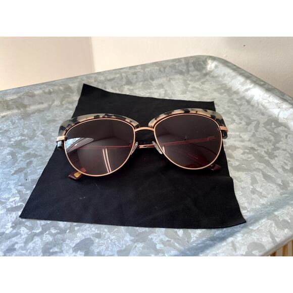 Ted Baker Semi Metal/Plastic Cat Eye Women's Sunglasses Ivory Tortise TBW051 - Picture 2 of 15